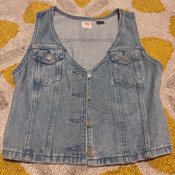 Levi’s denim vest - Picture 2 of 4